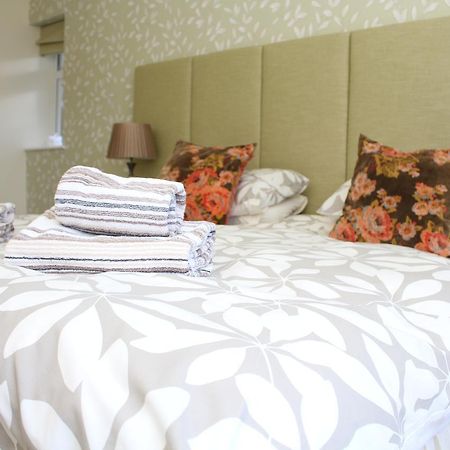 Laurels Guesthouse ويتني المظهر الخارجي الصورة