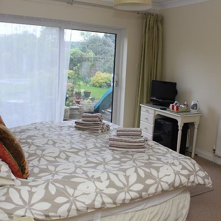 Laurels Guesthouse ويتني المظهر الخارجي الصورة