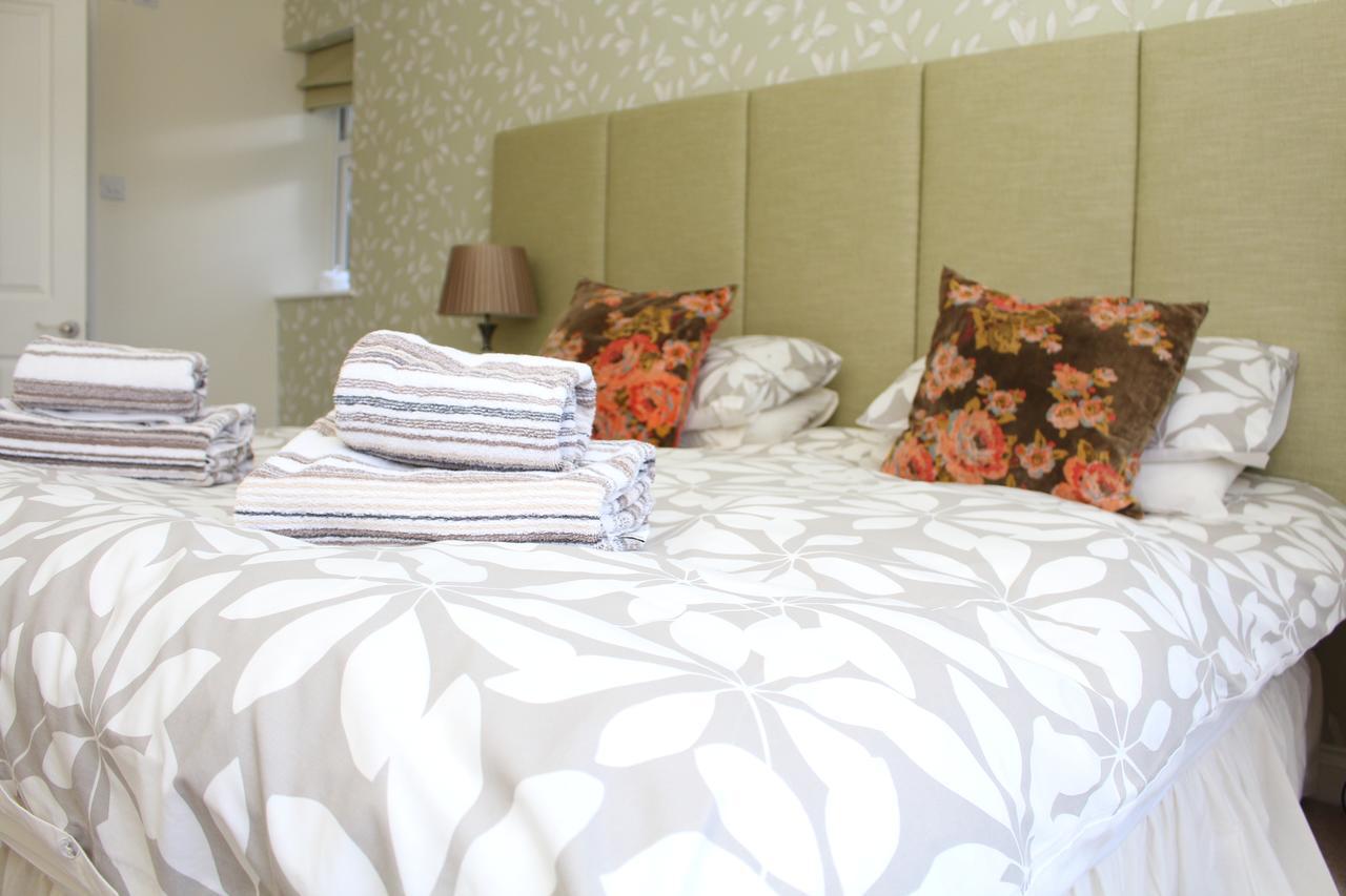 Laurels Guesthouse ويتني المظهر الخارجي الصورة